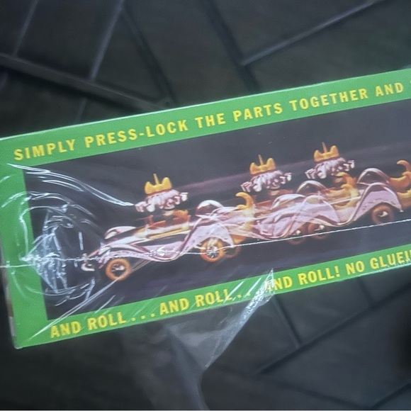 RARE Wacky Races Compact Pussycat with Penelope Pitstop Kit TV show set - Picture 4 of 12